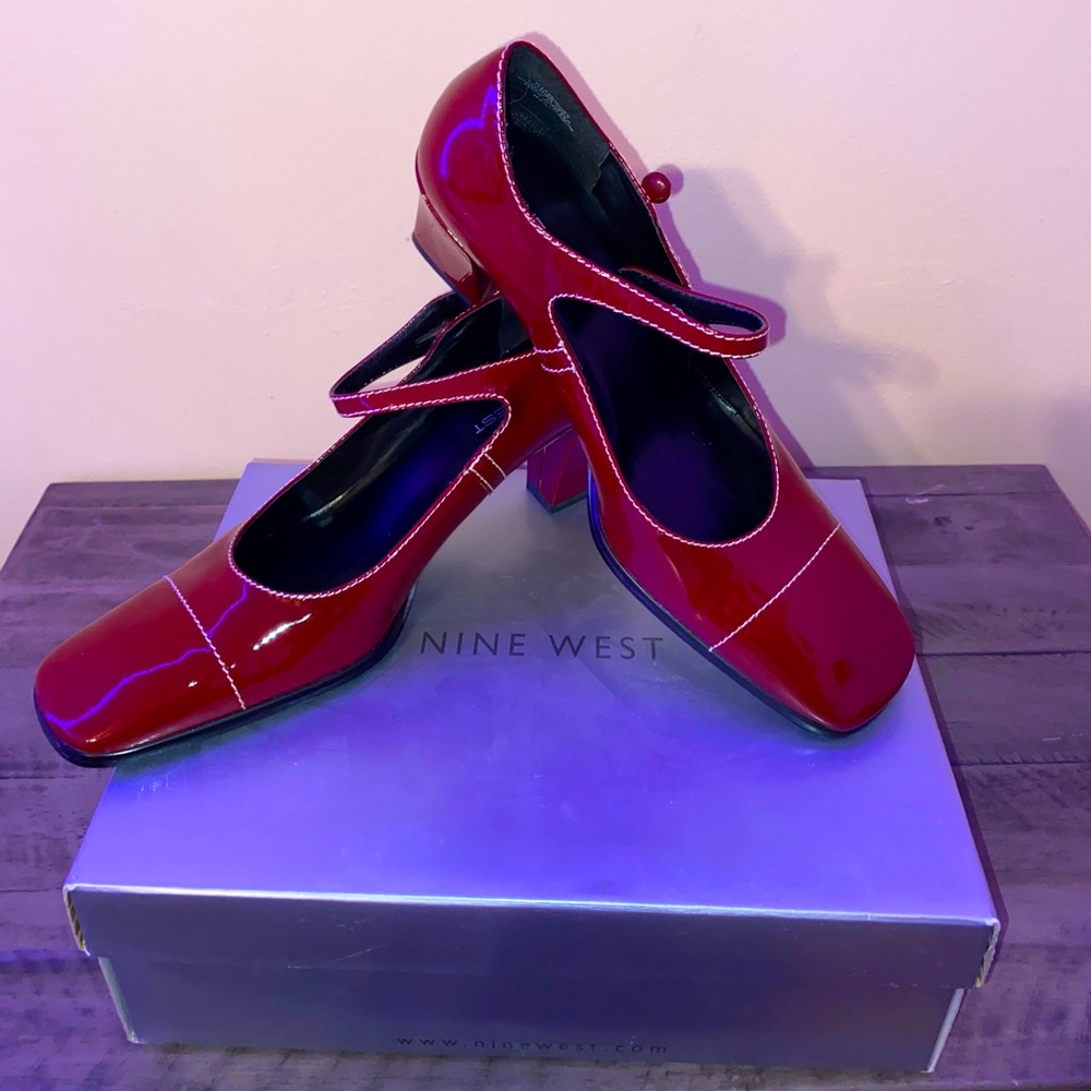 Dubonnet vampire patent heels